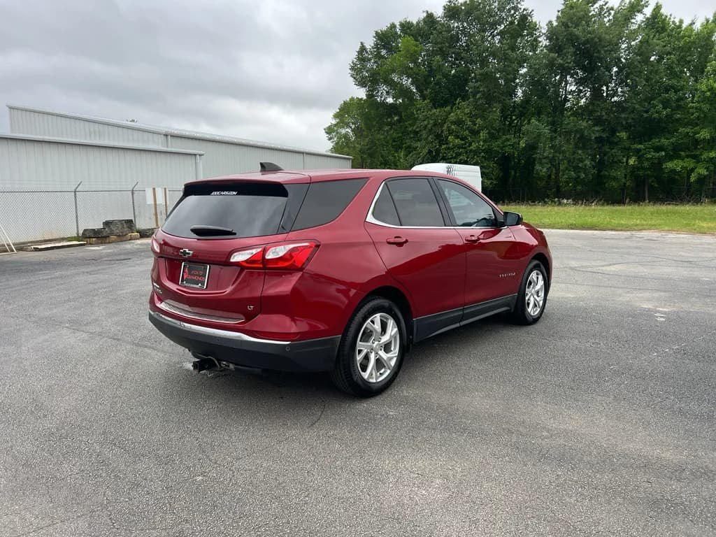 2020 Chevrolet Equinox LT, photo 8 of 32