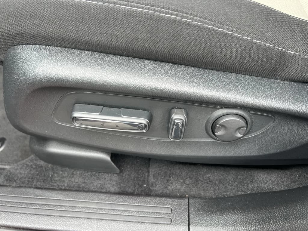 2026 Honda CR-V EX, photo 21 of 28