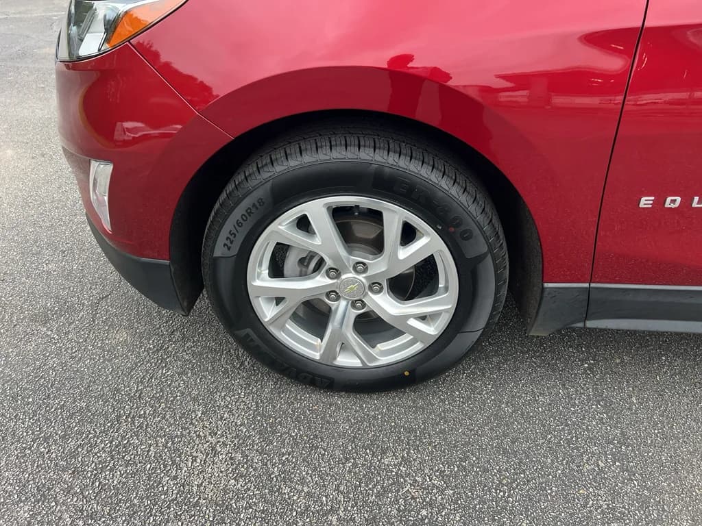 2020 Chevrolet Equinox LT, photo 9 of 32