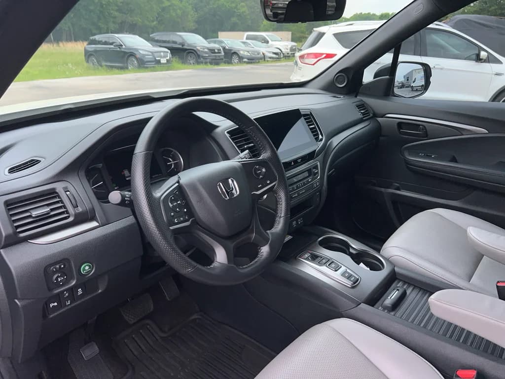 2023 Honda Passport EX-L, photo 8 of 32
