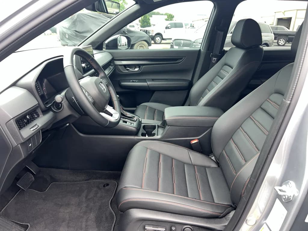 2026 Honda CR-V Hybrid Sport-L, photo 14 of 32