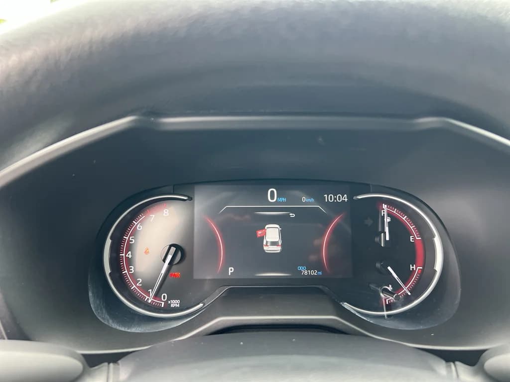 2023 Toyota RAV4 LE, photo 14 of 28