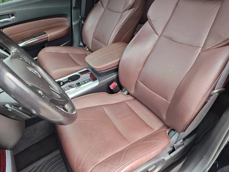2017 Acura TLX 3.5L V6 w/Technology Package, photo 13 of 46