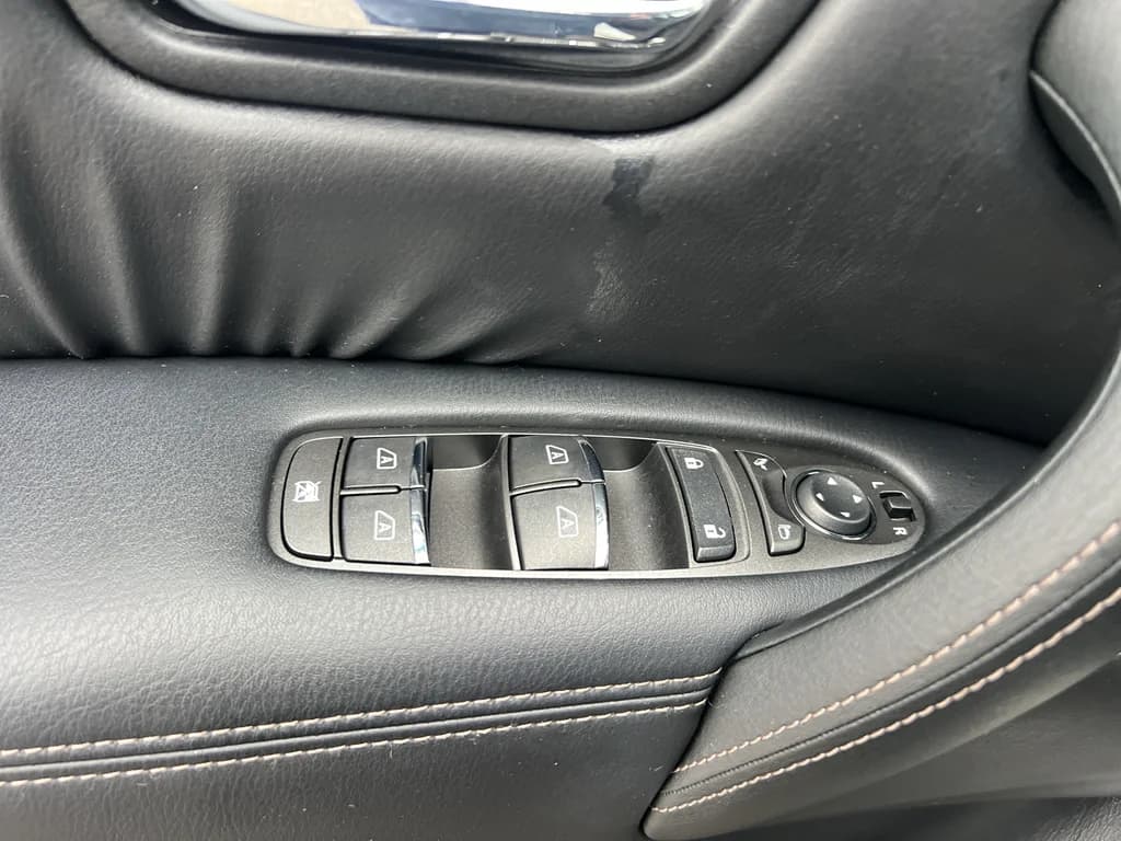 2023 Nissan Armada Platinum, photo 24 of 35