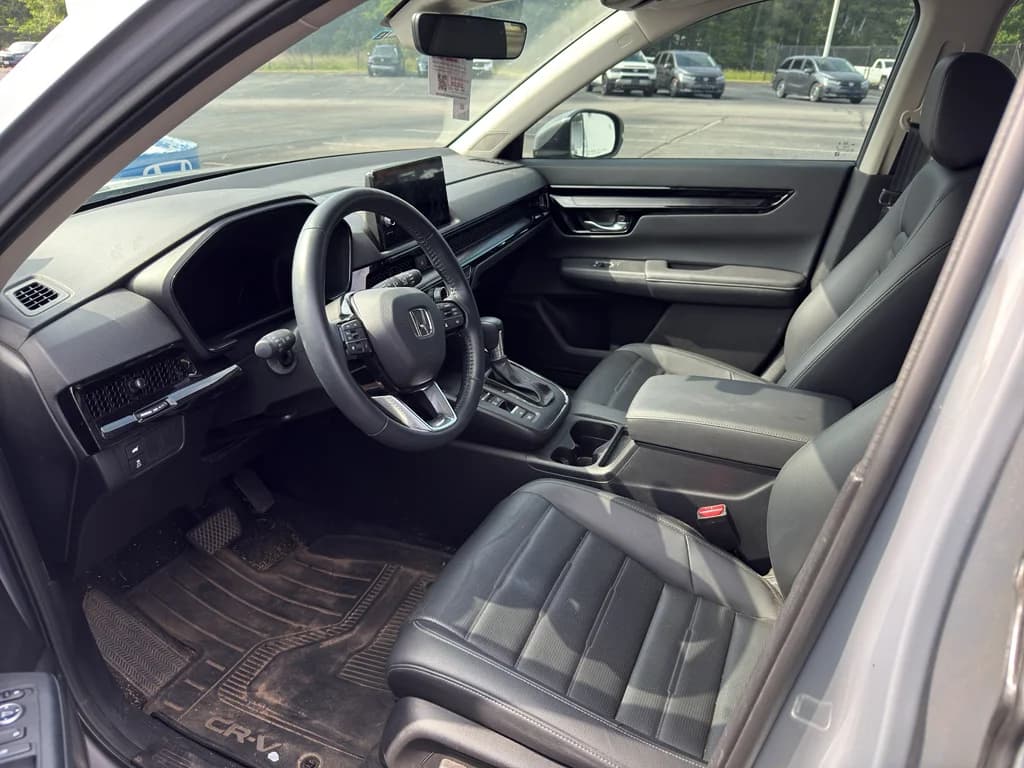 2025 Honda CR-V EX-L, photo 2 of 2