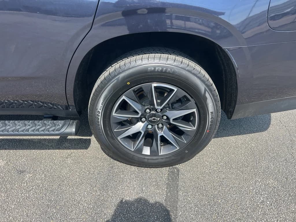 2022 Chevrolet Tahoe Z71, photo 11 of 38