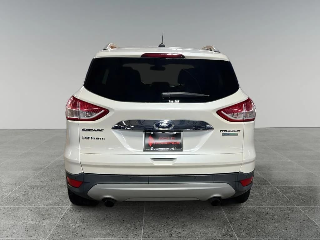 2015 Ford Escape Titanium, photo 5 of 33
