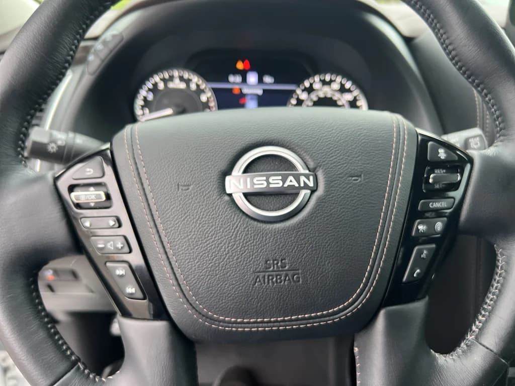 2023 Nissan Armada Platinum, photo 16 of 35