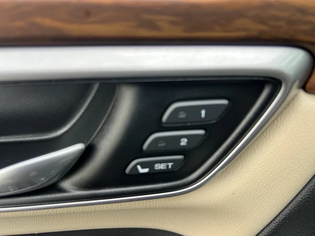 2018 Honda CR-V Touring, photo 24 of 35