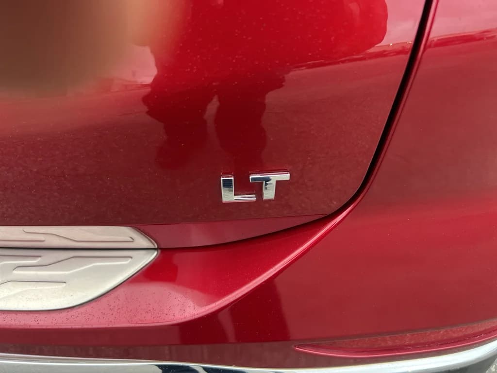 2020 Chevrolet Equinox LT, photo 13 of 32