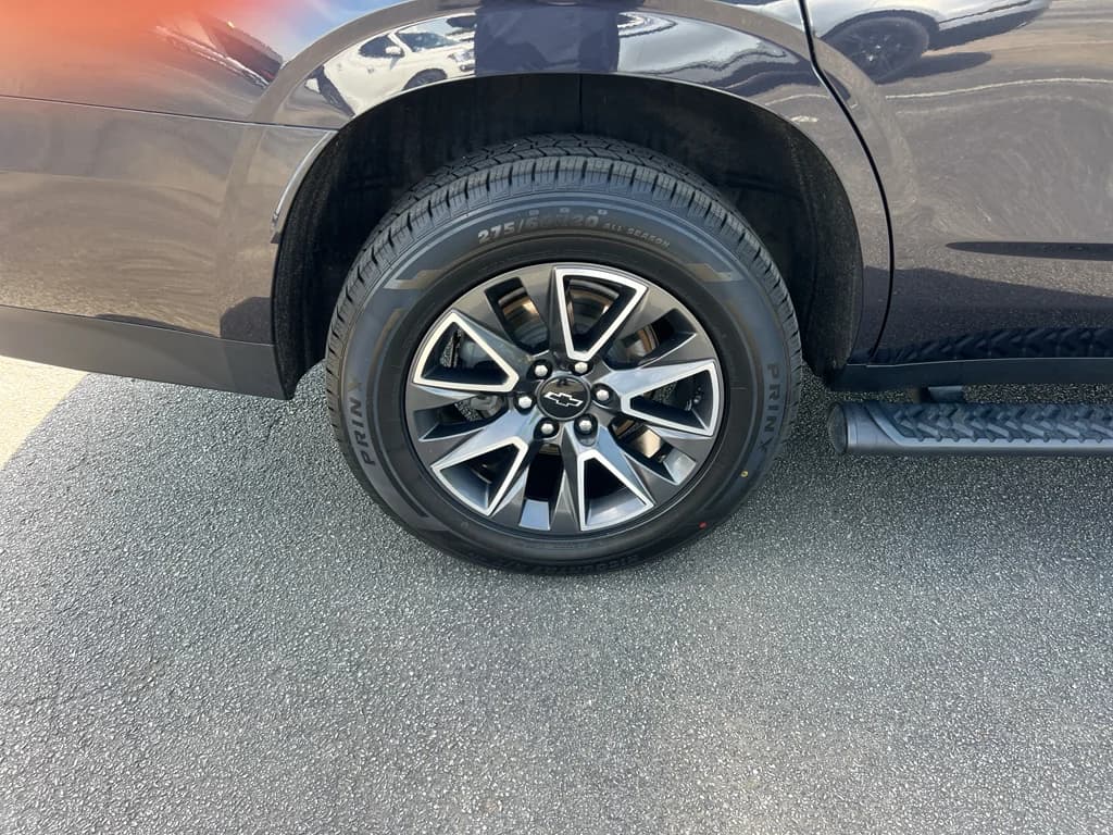 2022 Chevrolet Tahoe Z71, photo 12 of 38
