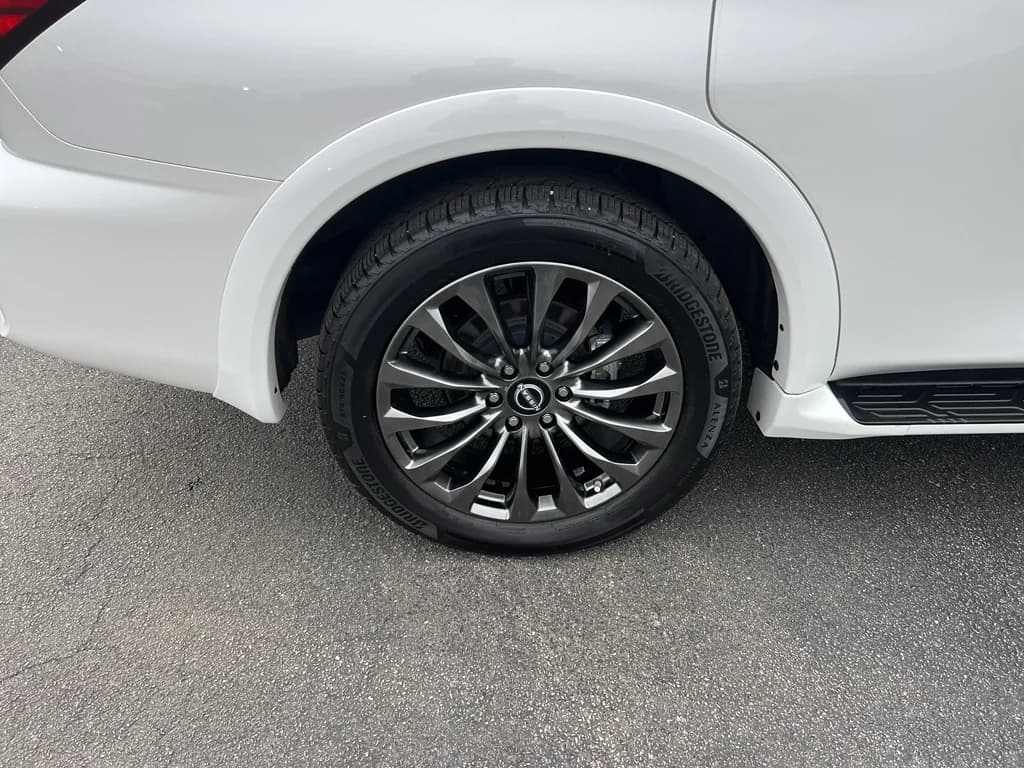 2023 Nissan Armada Platinum, photo 10 of 35