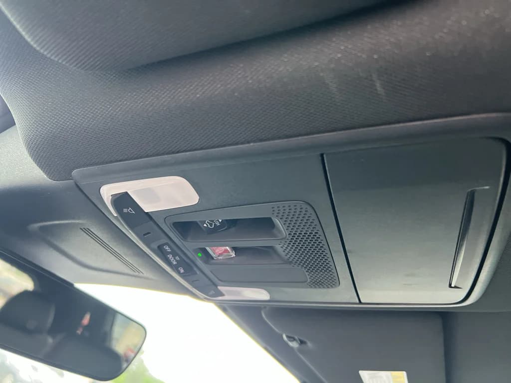 2026 Honda CR-V Hybrid Sport-L, photo 18 of 32