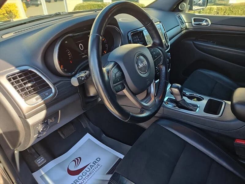 2020 Jeep Grand Cherokee Altitude, photo 11 of 42