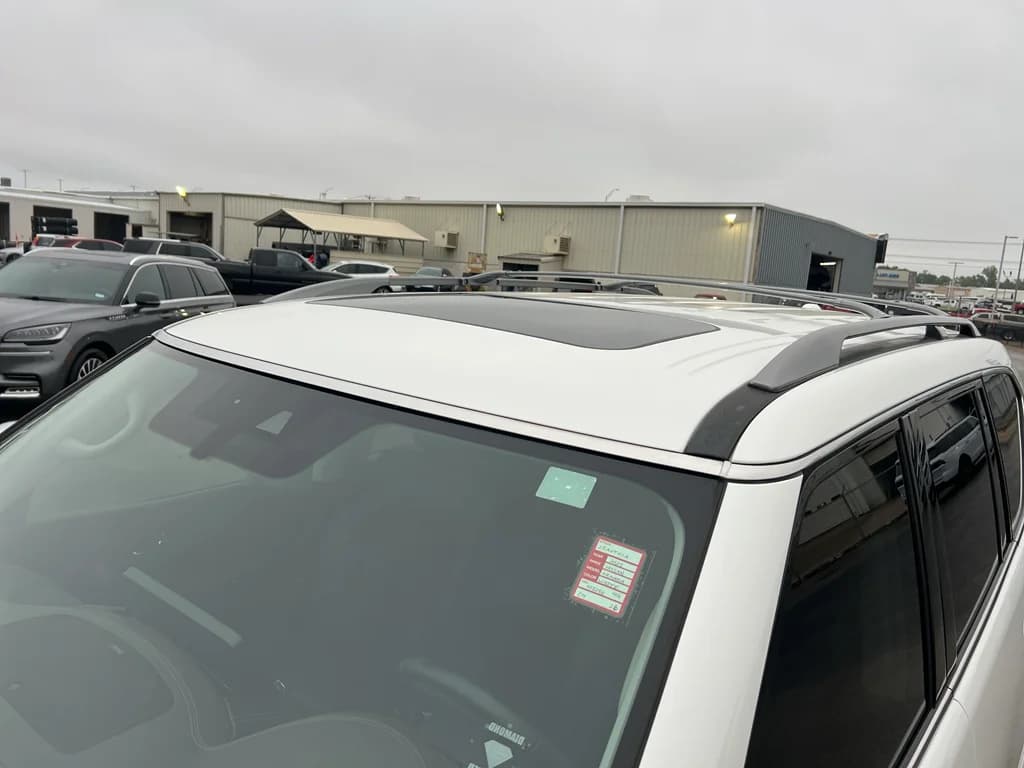 2023 Nissan Armada Platinum, photo 7 of 35