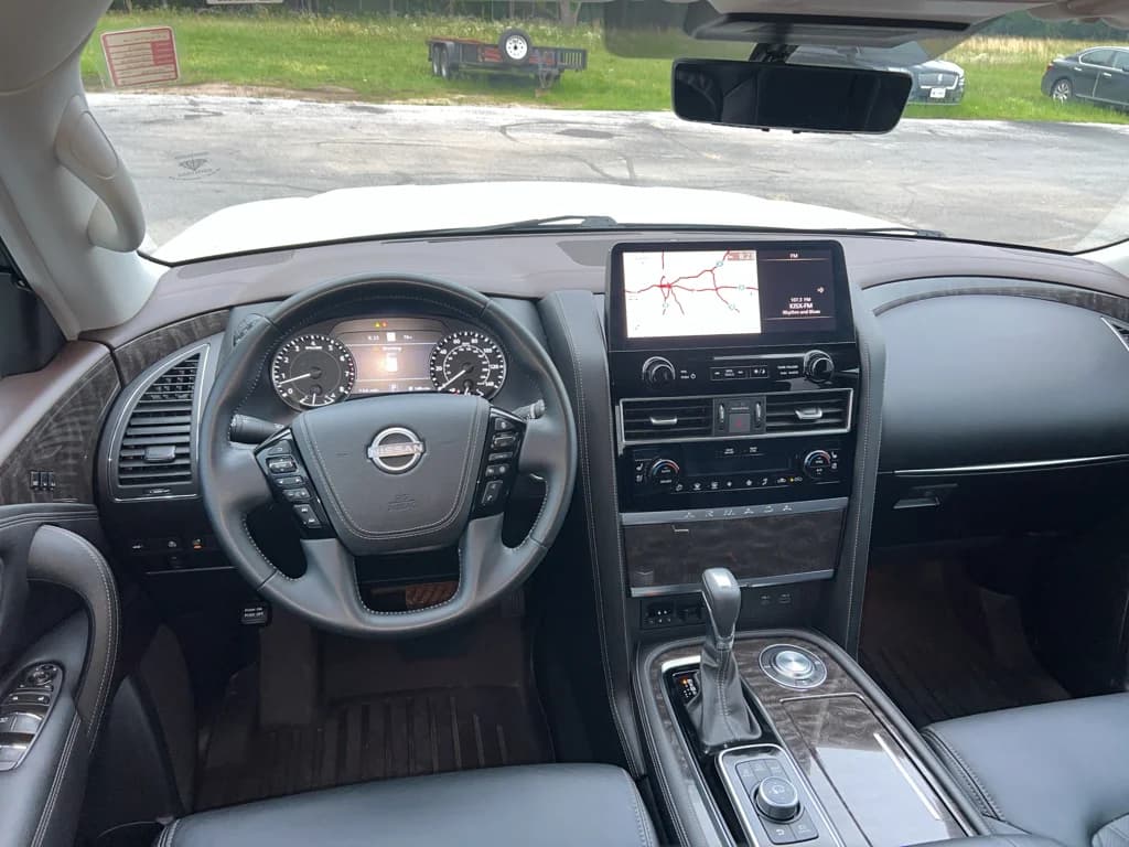 2023 Nissan Armada Platinum, photo 22 of 35
