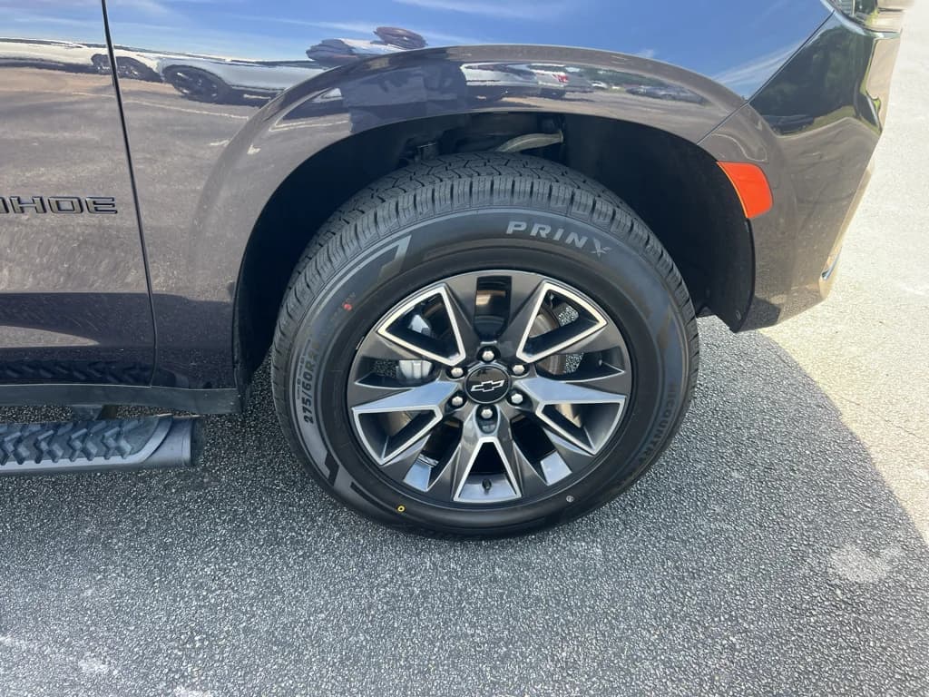 2022 Chevrolet Tahoe Z71, photo 13 of 38