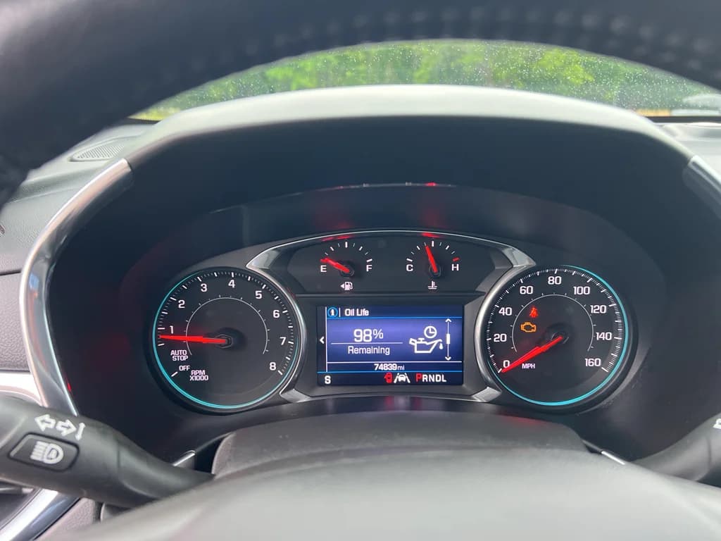 2020 Chevrolet Equinox LT, photo 16 of 32