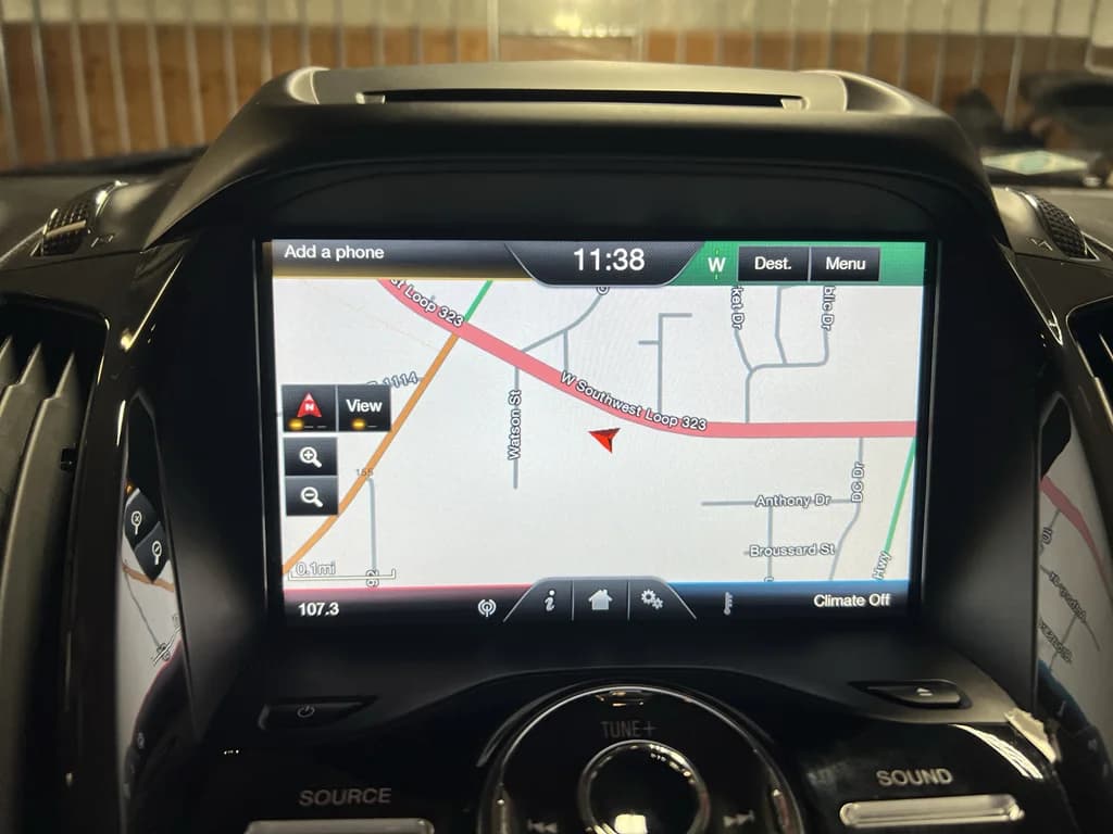 2015 Ford Escape Titanium, photo 17 of 33