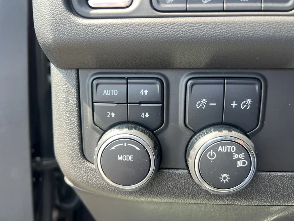 2022 Chevrolet Tahoe Z71, photo 22 of 38