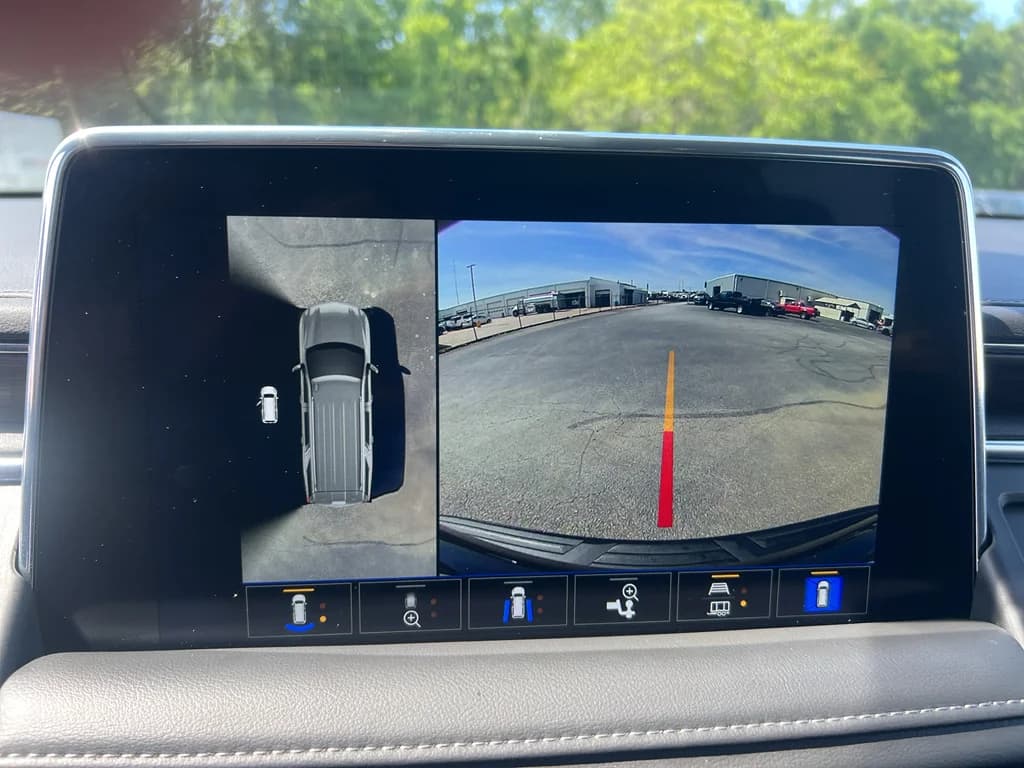 2022 Chevrolet Tahoe Z71, photo 20 of 38