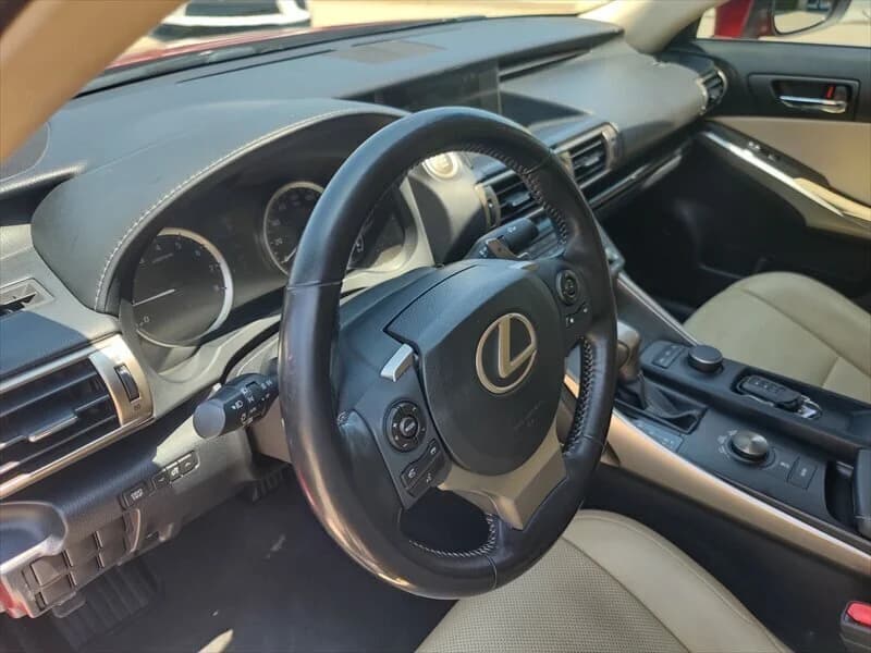 2015 Lexus IS 250, photo 18 of 64