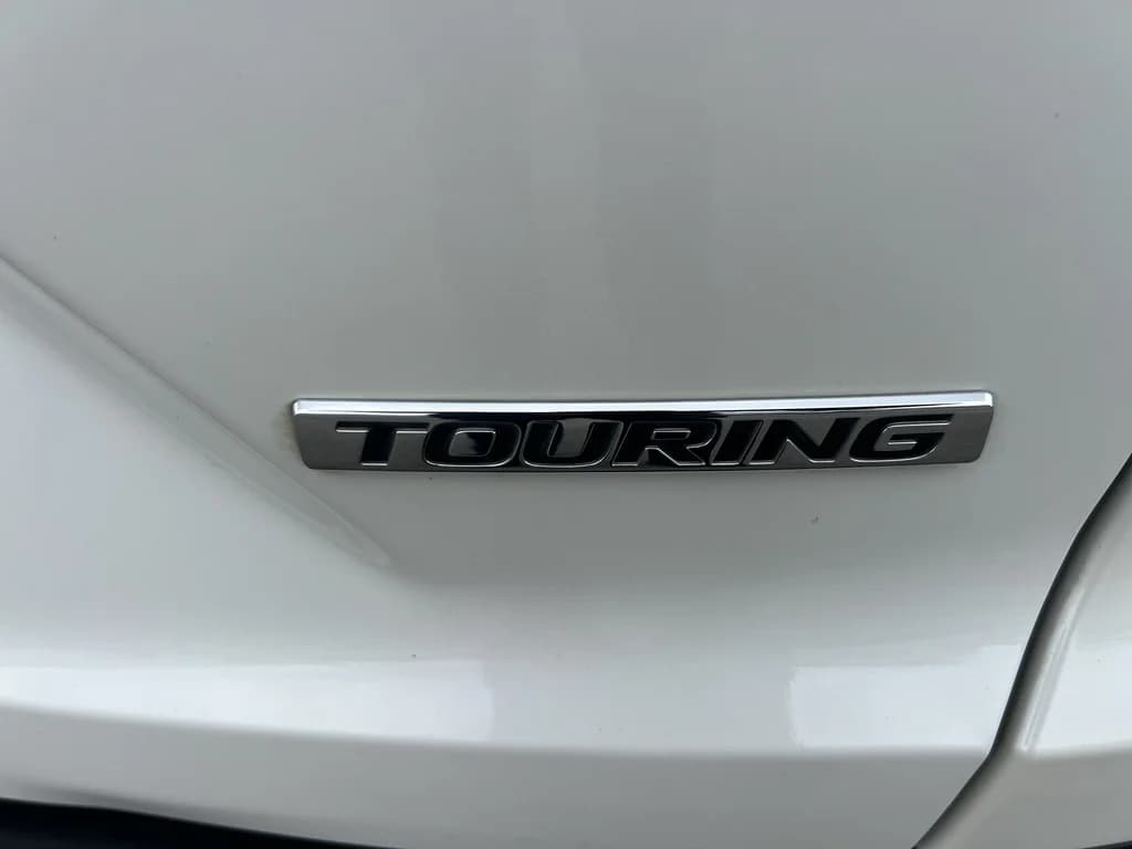 2018 Honda CR-V Touring, photo 12 of 35